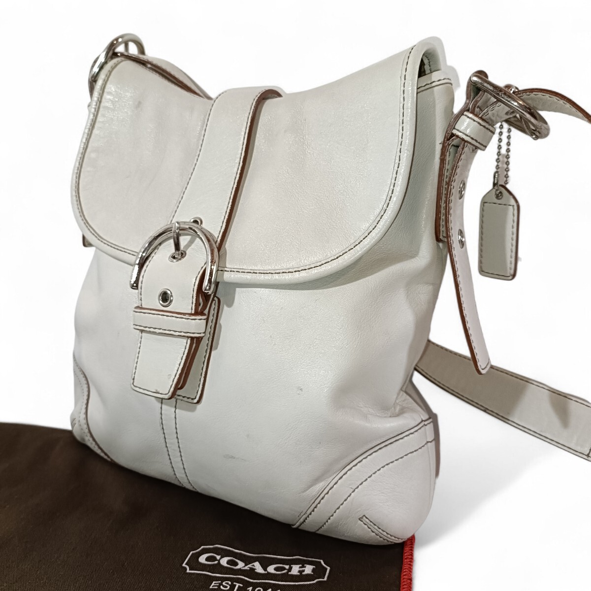 COACH コーチ スマホショルダー レザー サコッシュ ブラック | Shop at 