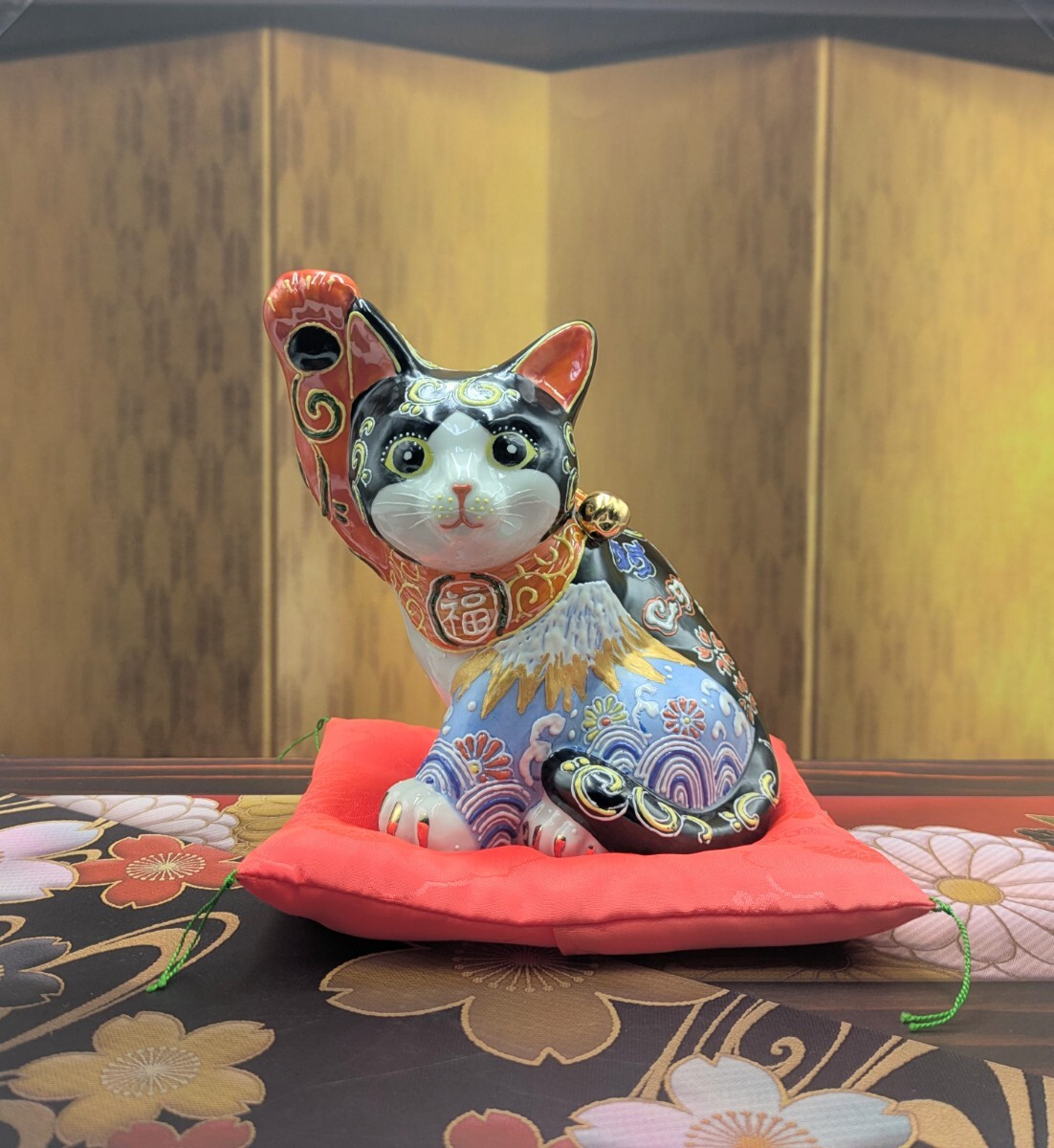 美品】九谷焼 九谷彩磁器 能舞台 翁 約28cm 人形 縁起物 人形 置物 
