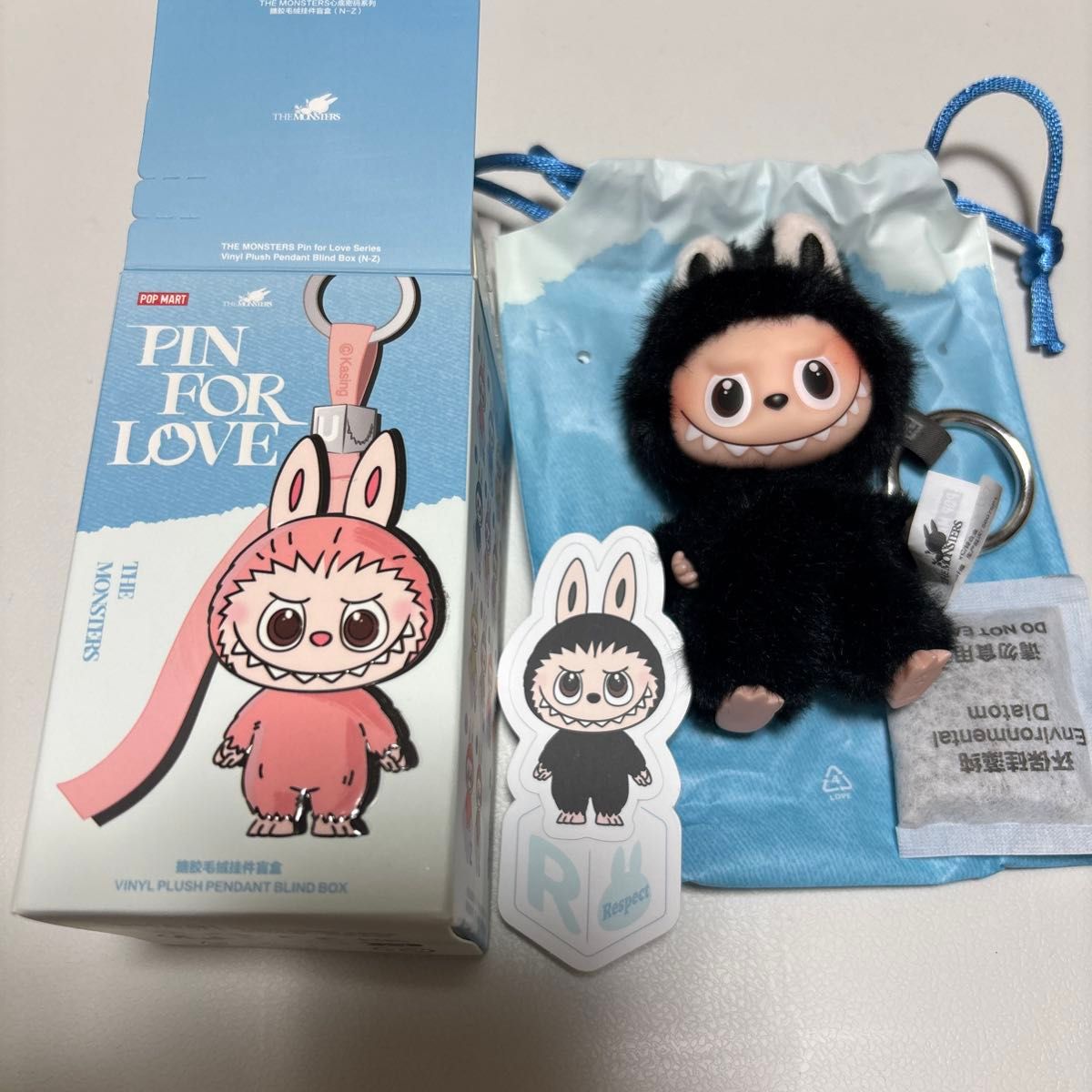 正規品 R LABUBU PIN FOR LOVE ぬいぐるみペンダント キーホルダー