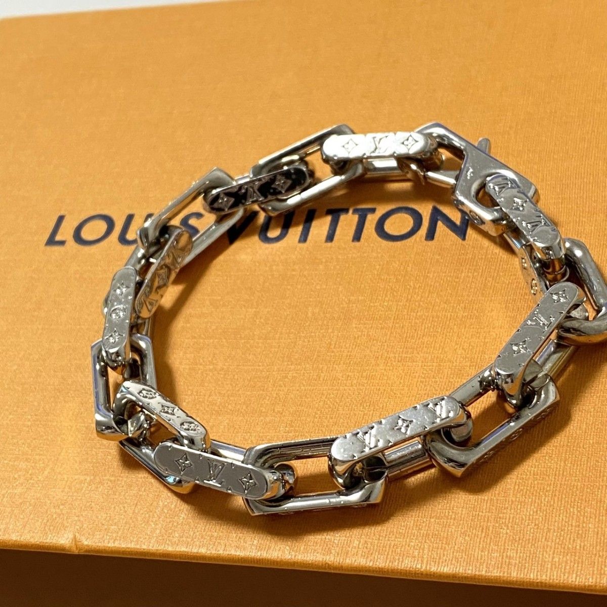 17号】ルイヴィトン メンズ リング 指輪 フェアリーテイル LVロゴ 赤 
