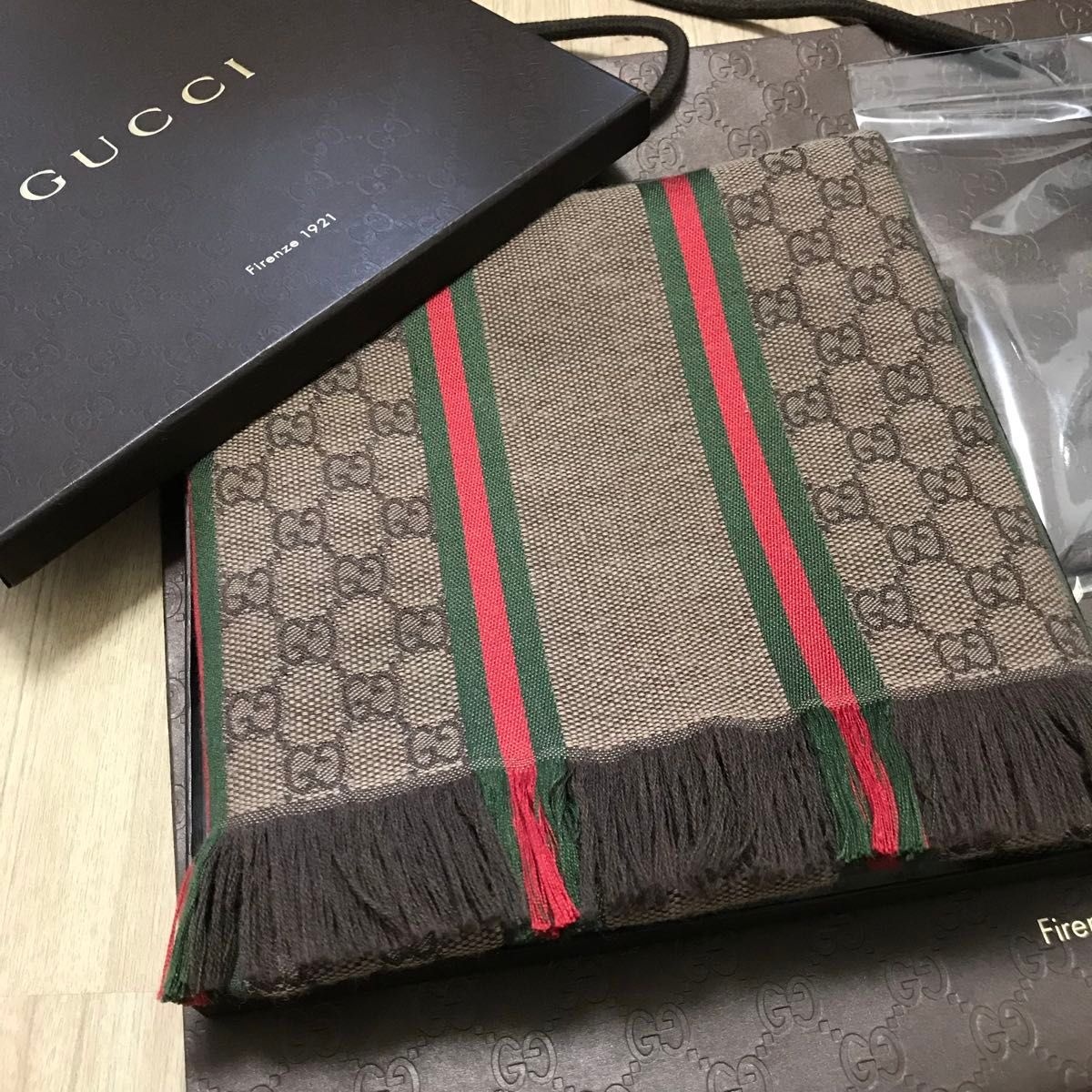 新品正規 GUCCIマフラー グッチマフラー 箱紙袋セット グッチ メンズ
