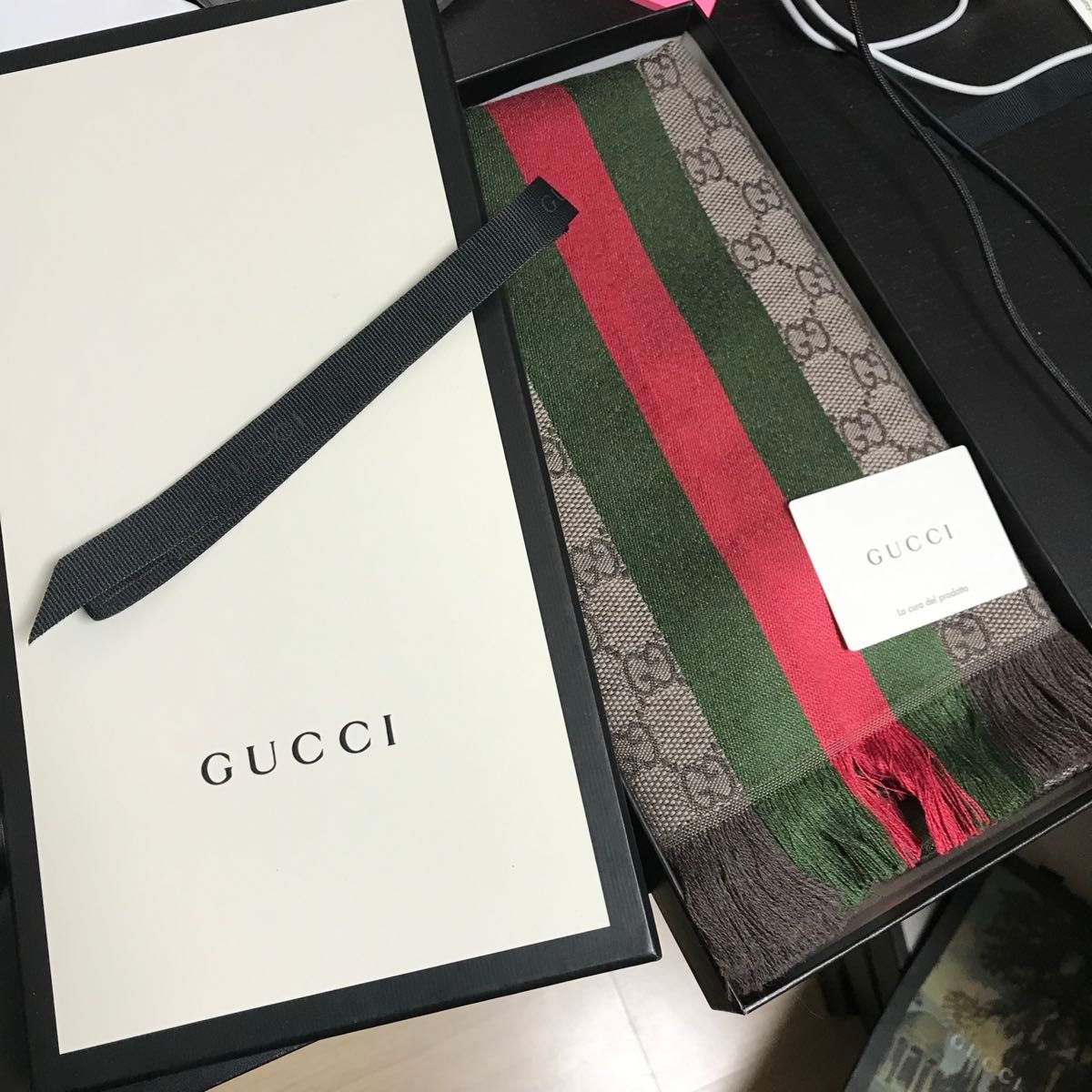 新品正規✨GUCCIマフラー✨グッチマフラー❗️箱紙袋セット　グッチ　メンズ 新品正規 GUCCIマフラー グッチマフラー 箱紙袋セット グッチ メンズ