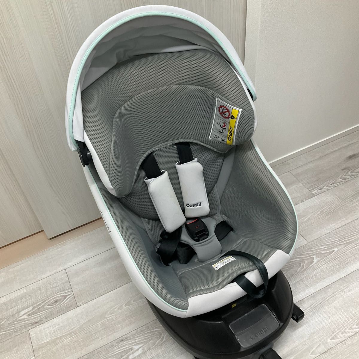 【ほぼ未使用】Combi ネルーム lite ISOFIX EF 新生児 回転 ほぼ未使用】Combi ネルーム lite ISOFIX EF 新生児 回転 | Shop at