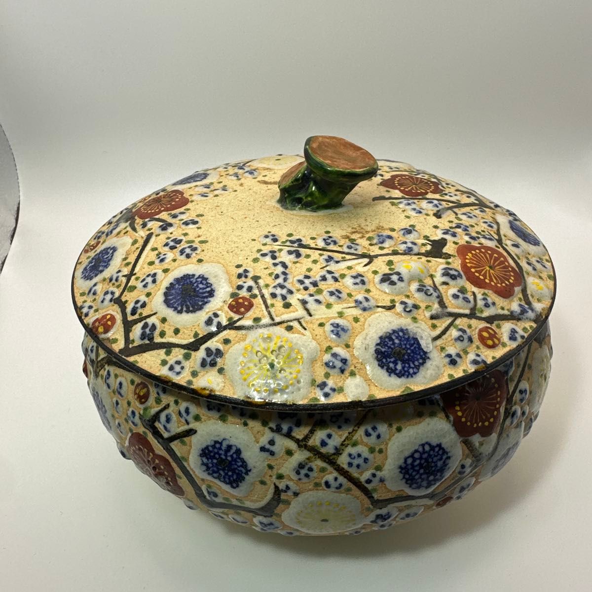 ヘレンド HEREND 花柄透かし彫り陶器ボックス ボンボニエール 小物入れ