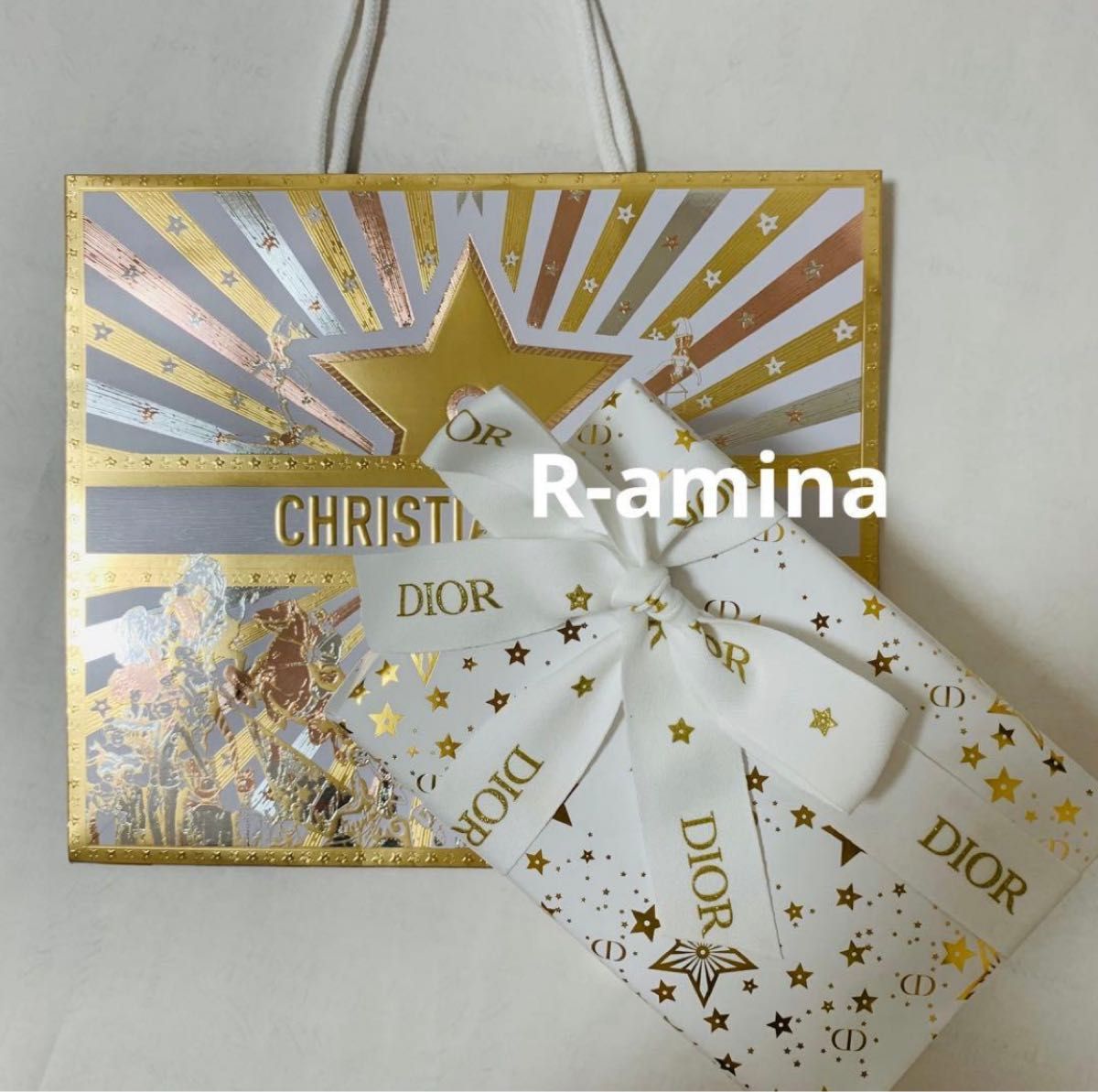 DIORクリスマスコフレ星ポーチ ジュエリーケース 2025年 数量限定商品