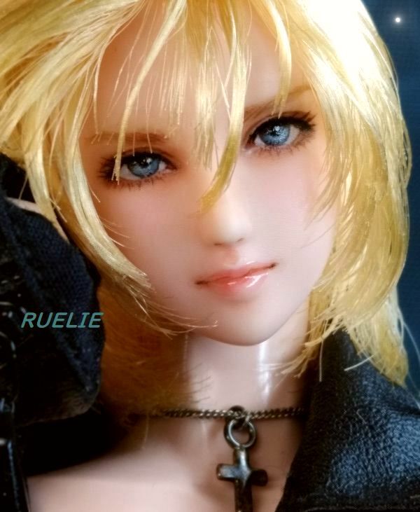 カスタムドール