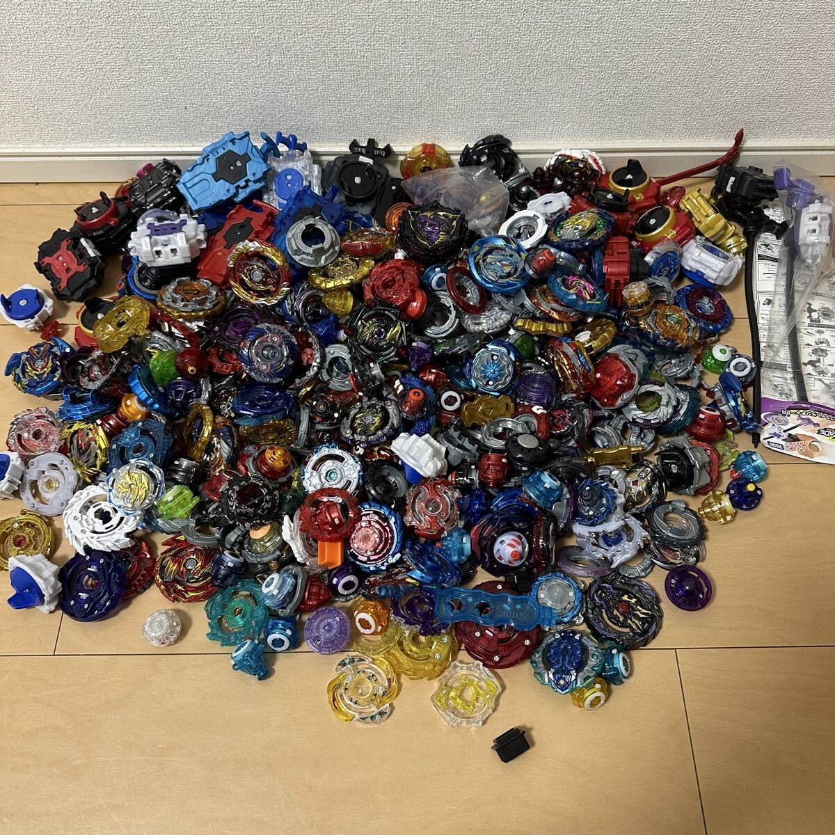 【☆レア多数☆】ベイブレード まとめ売り　92点　ランチャー19点 ベイブレードX ラッピング対応 / タカラトミー ベイブレード X