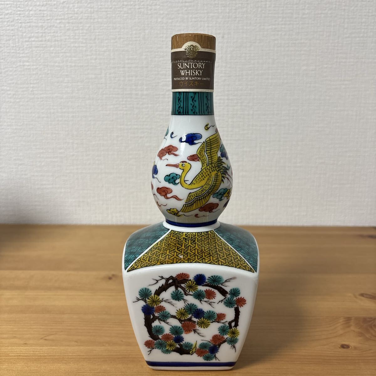 サントリー ピュアモルトウイスキー 古酒山崎12年 有田焼 (染付牡丹