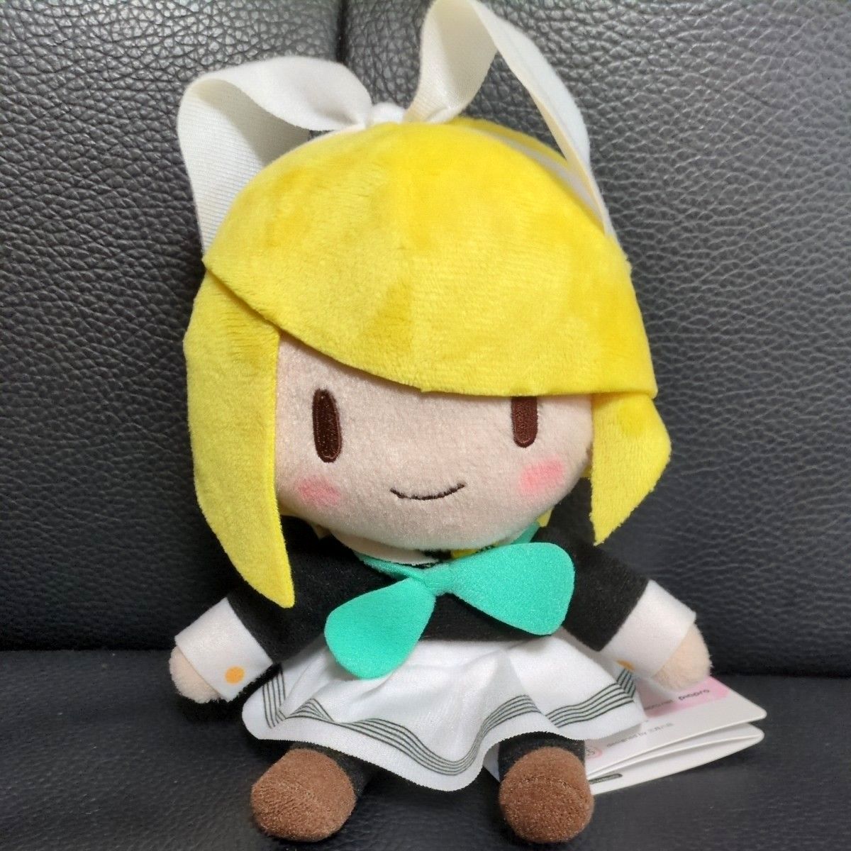 ねんどろいどぷらす ぬいぐるみシリーズ04 「鏡音リン」 ねんどろいどぷらす ぬいぐるみシリーズ04 鏡音リン GIFT｜ギフト 通販