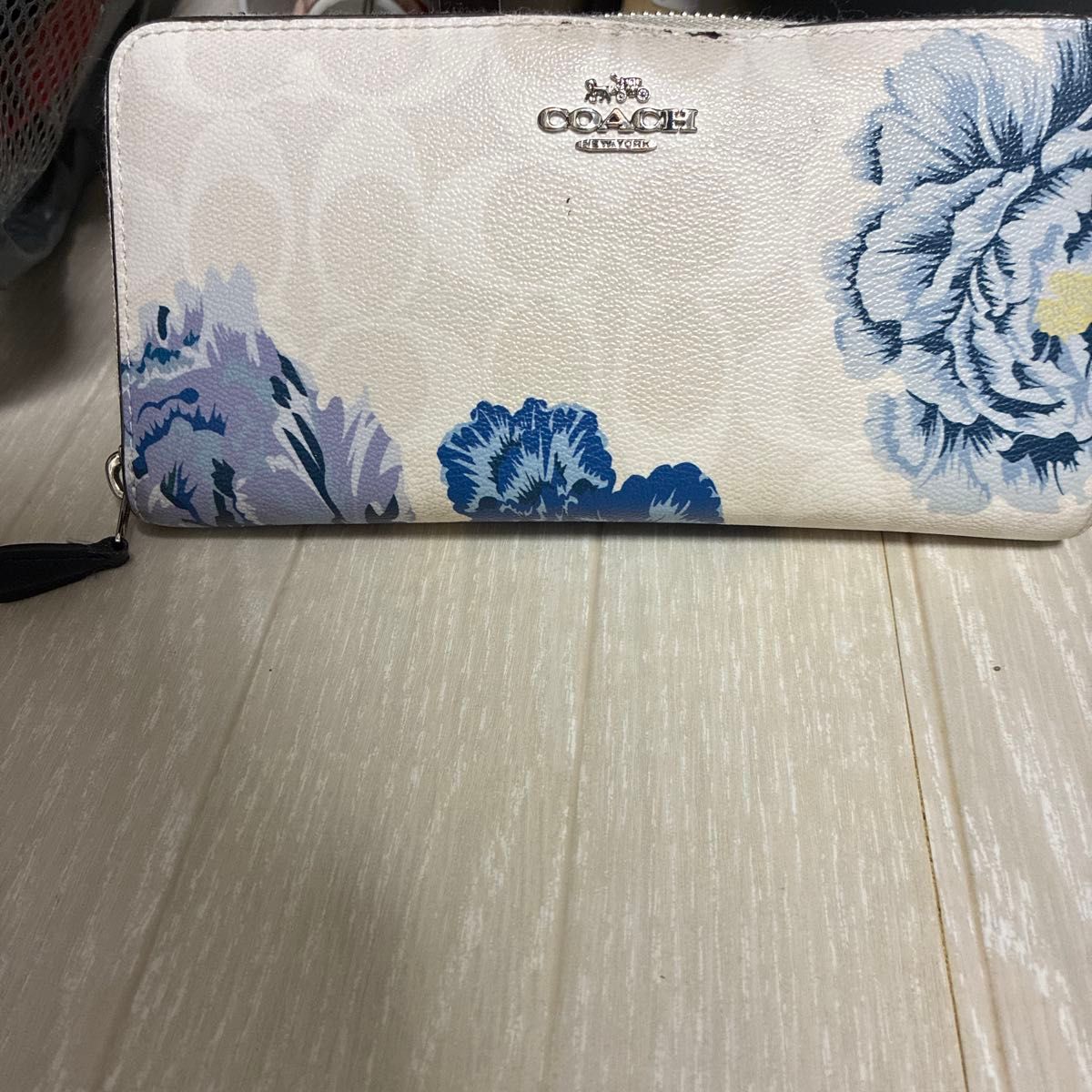 コーチ長財布 COACH 財布 ジップ アラウンド 花柄 プレゼント ホワイト