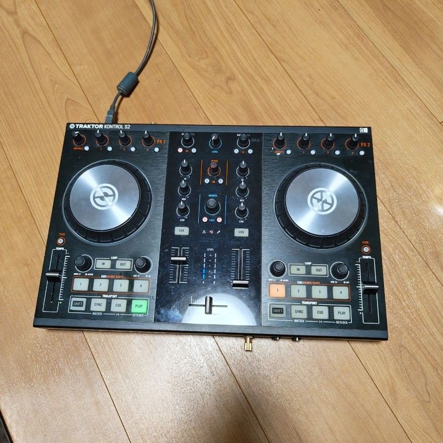 純正【TRAKTOR】S4 MK1　フライトケース　ハード DJコントローラー 純正【TRAKTOR】S4 MK1 フライトケース ハード DJコントローラー 機材