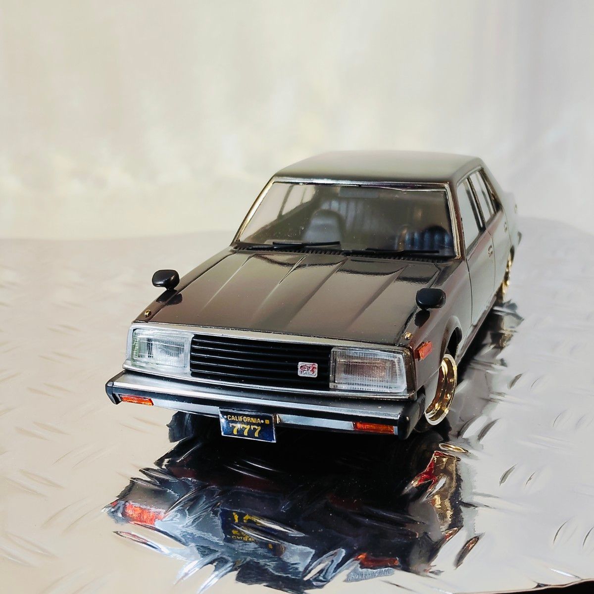 1/24 日産 スカイライン GT-R ハコスカ 放置車両 ジオラマ 完成品 1/24 日産 スカイライン GT-R ハコスカ 放置車両 ジオラマ 完成品