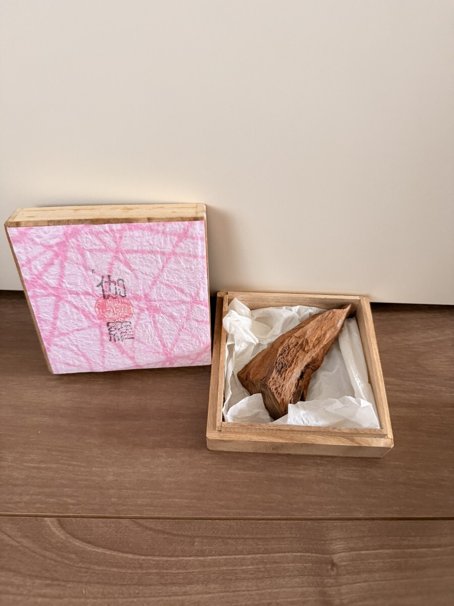 □蔵出し□山田松香木店謹製 真南蛮 沈香 50.7g 香木 樹脂分の多い沈香
