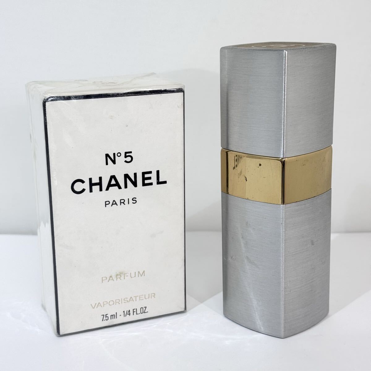 CHANEL シャネル No.19 N°19 オードゥ パルファム 50ml | Shop at