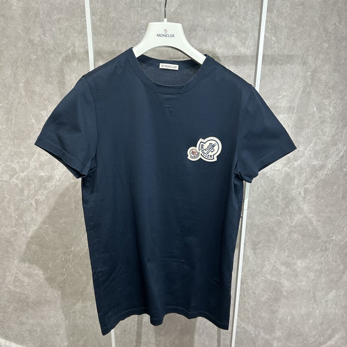 人気☆ MONCLER ワッペン Tシャツ ネイビー S 国内正規品 3S763 | Shop 