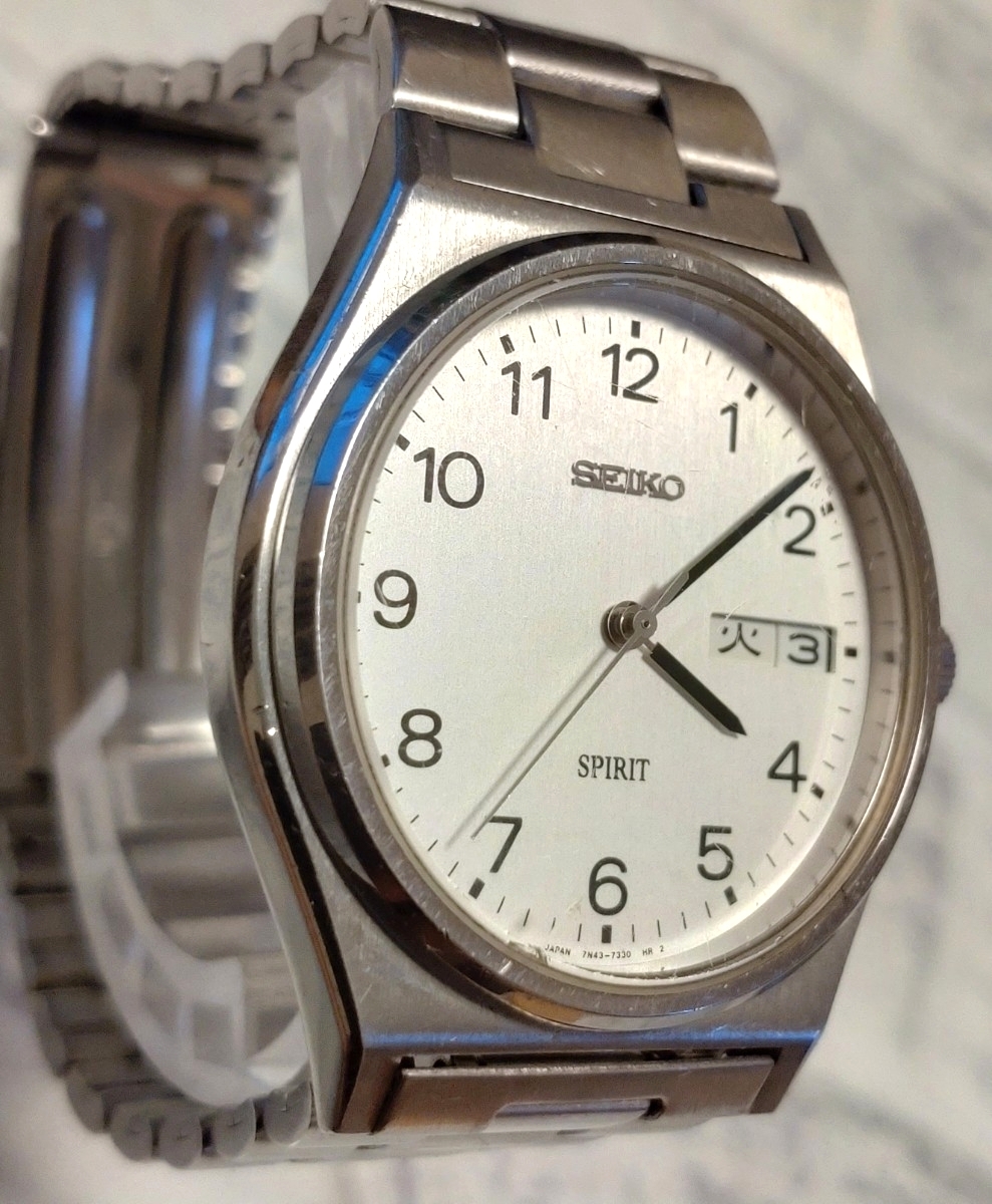 SEIKO SPIRIT ヴィンテージ 7N43-7B80 クォーツ チタン仕様 20BAR 