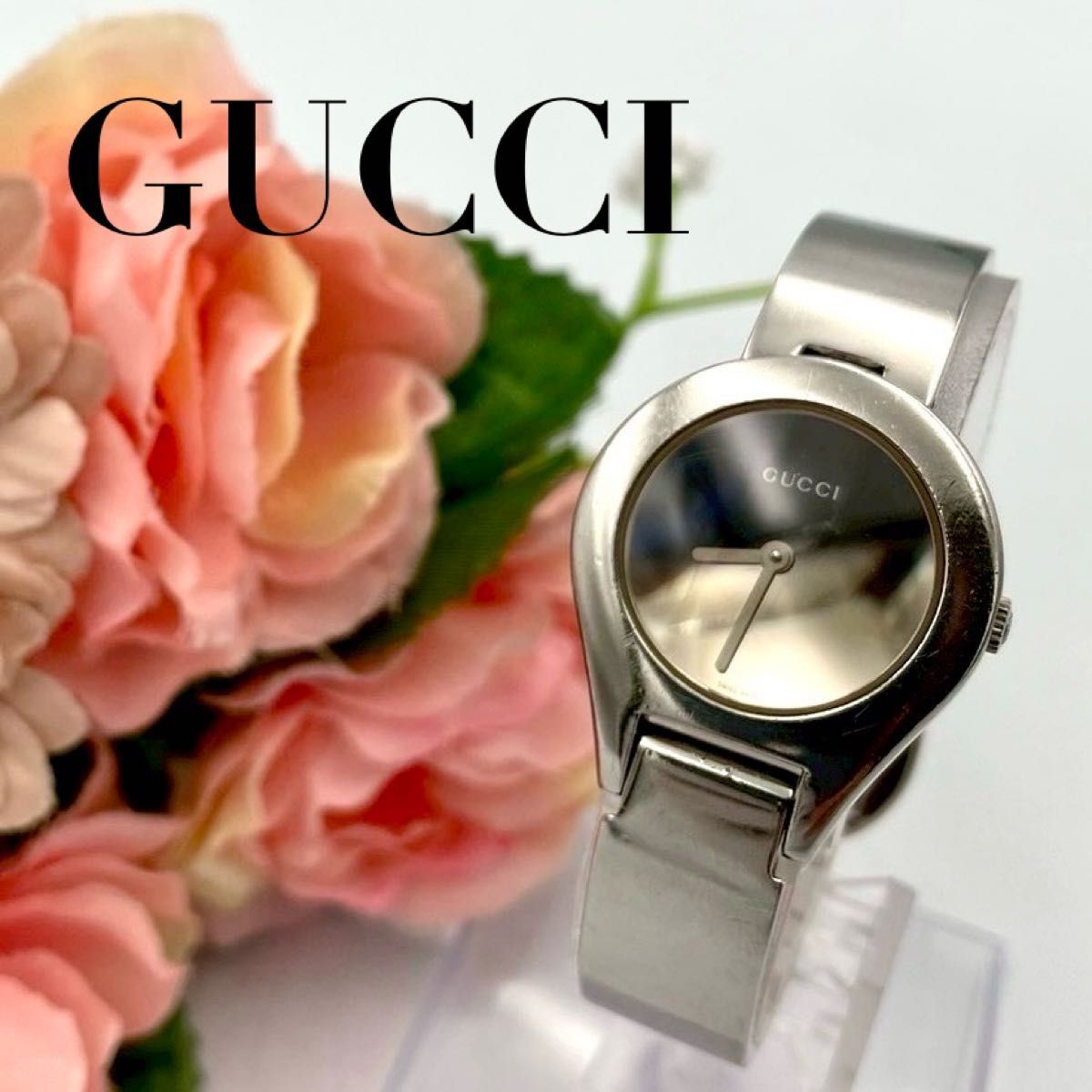 電池交換済 GUCCI 腕時計 ターンフェイスバングルウォッチ 6600L QZ 白