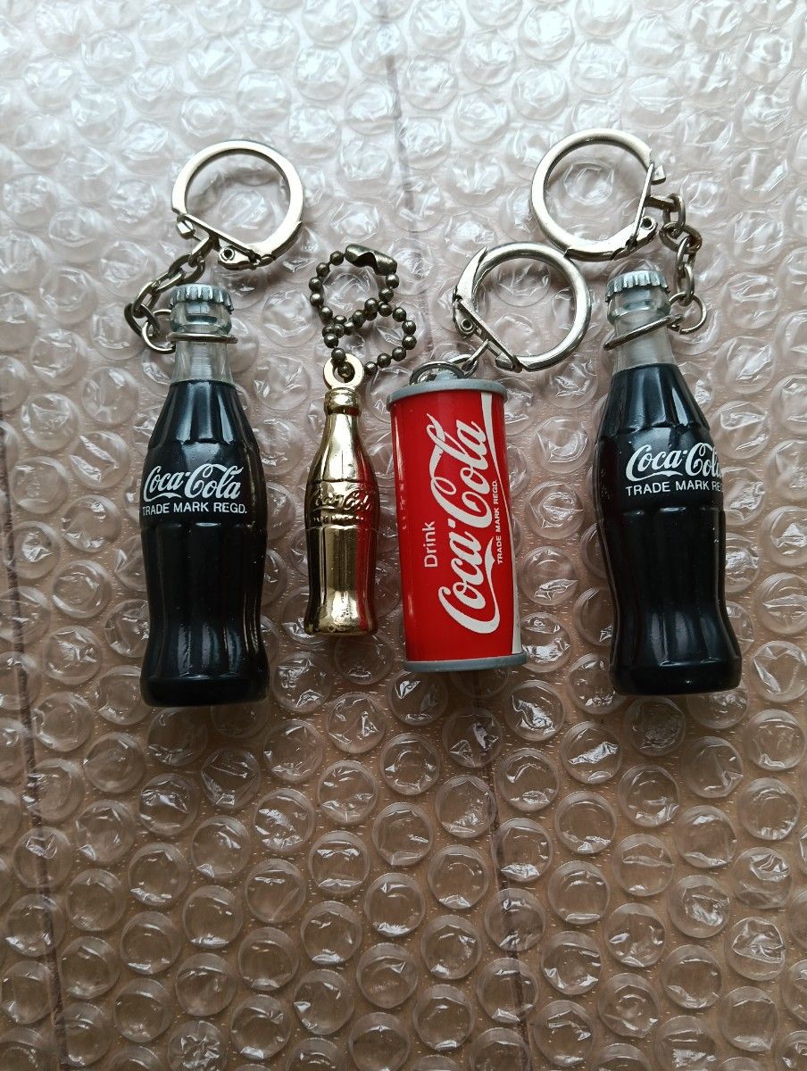 コカ・コーラ キーホルダーセット Coca-Cola | Shop at JDirectItems