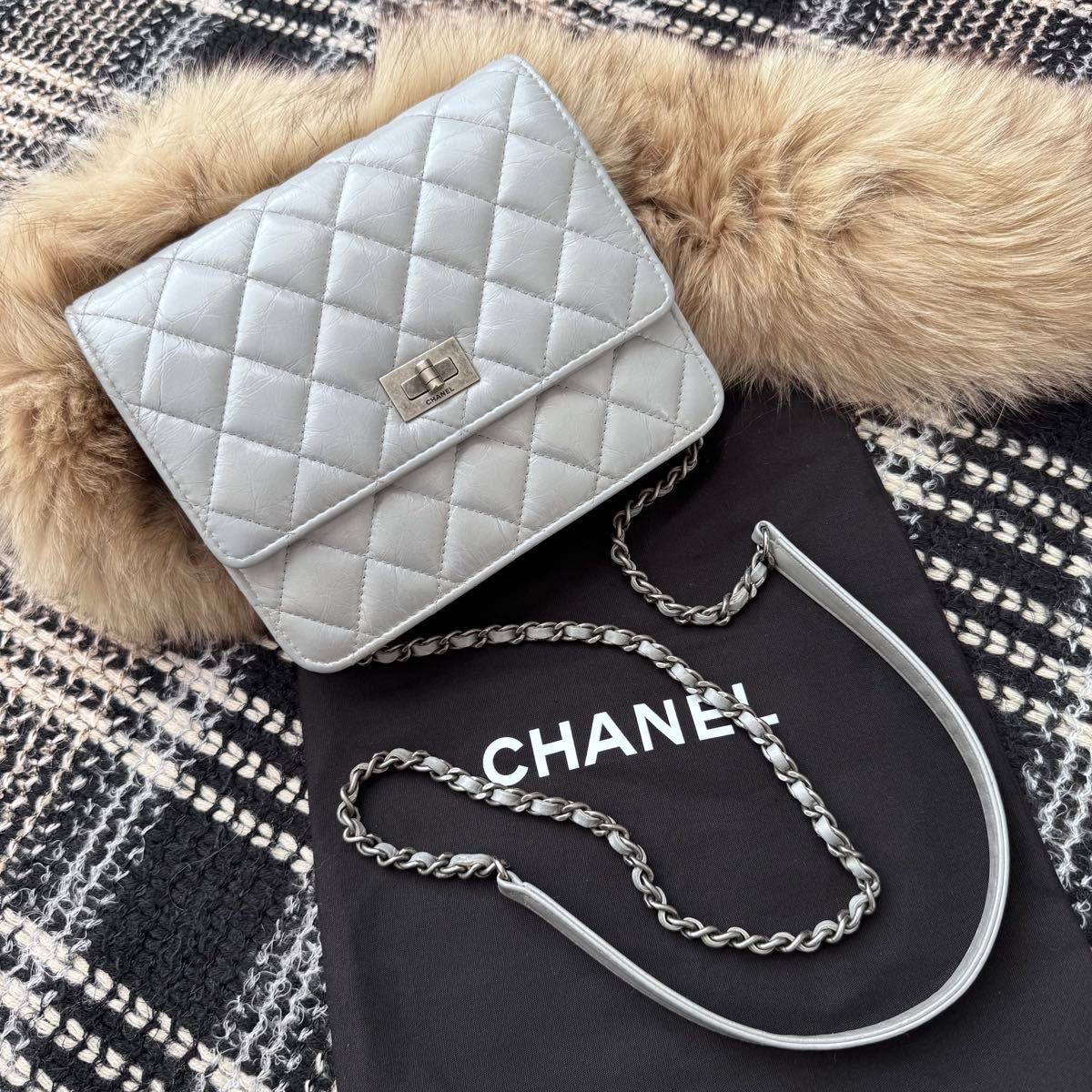 シャネル Chanel チェーン ショルダーバッグ VIP ギフト レア 新品、未