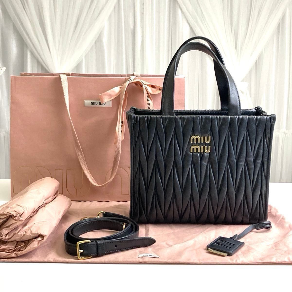 美品 $ 激レア レトロ □ miumiu ミュウミュウ □ スタッズ付き 本革 