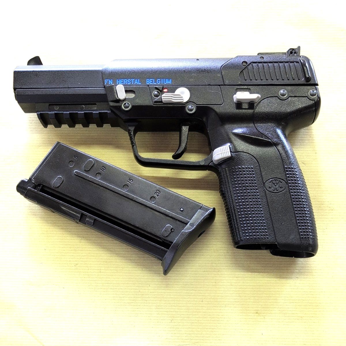 東京マルイFN5-7 BL FG FDE ガスブローバック 予備マグ | Shop at