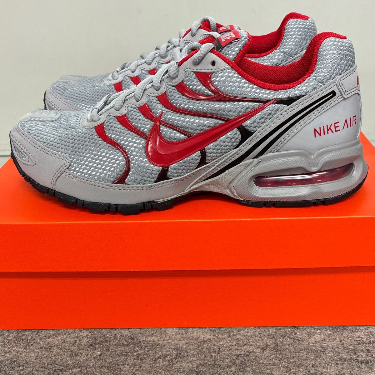 新品 NIKE ナイキ エアマックス ランニングシューズ スニーカー 26