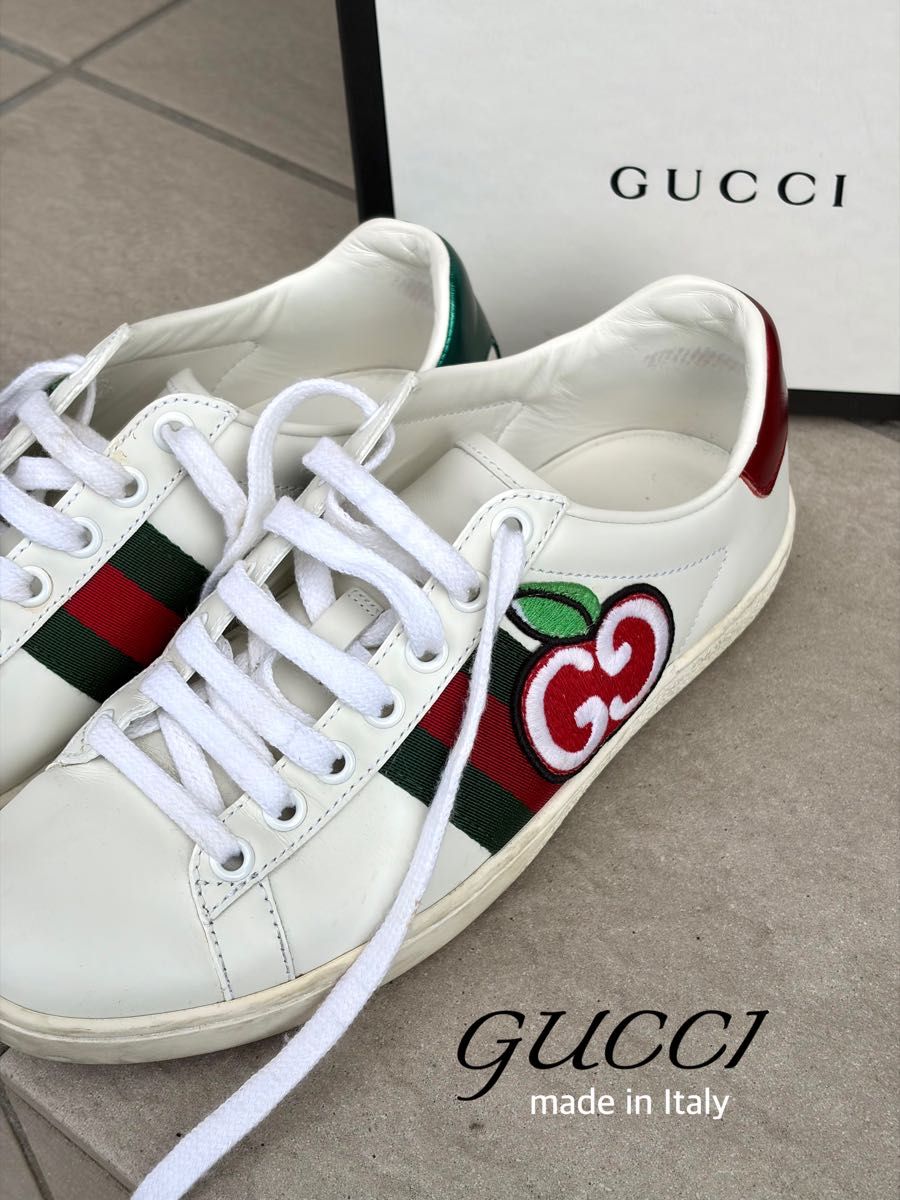 新宿グッチ購入 正規品 GUCCI エース GGスプリーム ビー刺繍 