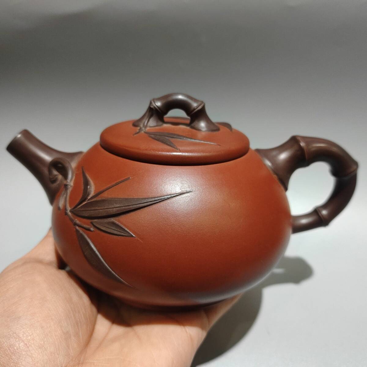 工芸品 急須□「洪芳」〇紅芳制 中國宜興唐物宜興煎茶
