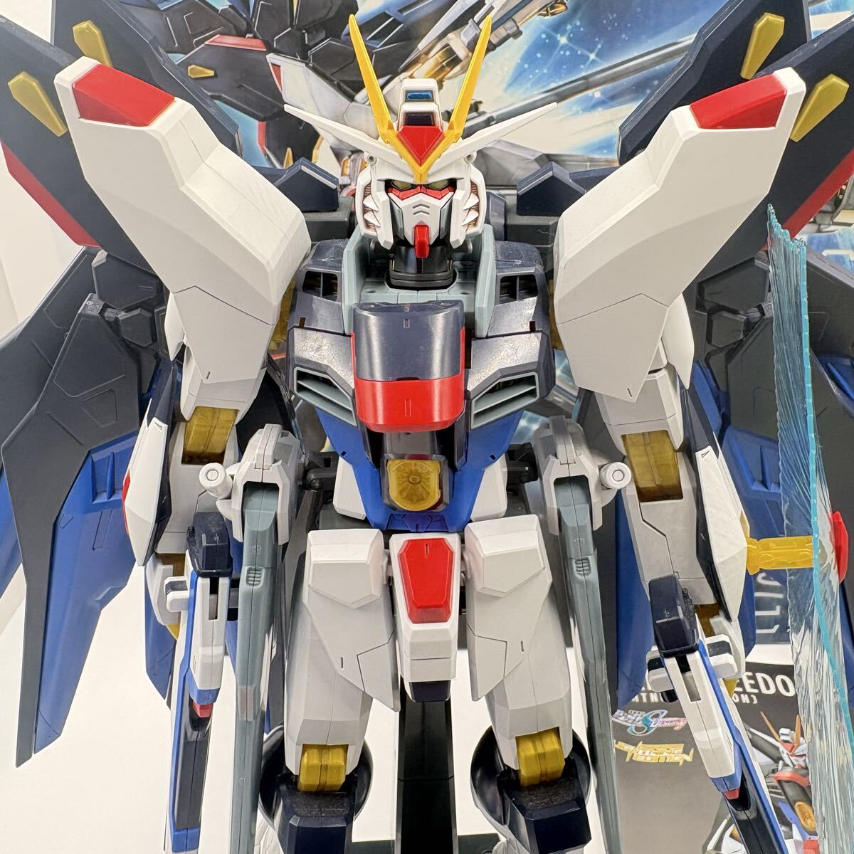 シャア専用ザク ヘッド ヘルメット型 フィギュア ウェアラブルモデル