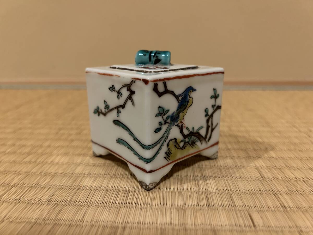 九谷焼 大雅作 色絵 細字 金彩 陶器 香爐 香炉 茶道具 三足香炉 時代物