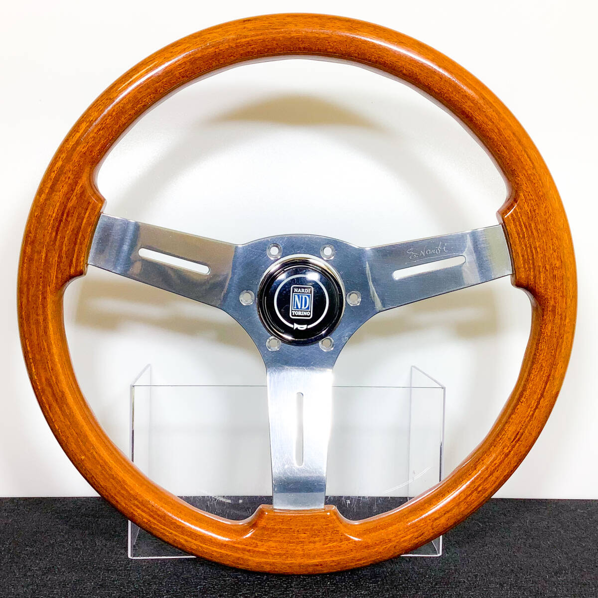 送料無料・即日発送】ナルディ NARDI クラシック 36φ レザー×シルバー 