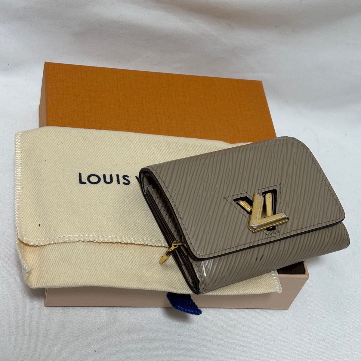LOUIS VUITTON ルイヴィトン エピ ポルトフォイユ ツイスト コンパクト
