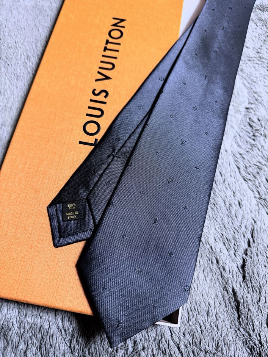 極美品 LOUIS VUITTON ルイヴィトン ネクタイ モノグラム シルク