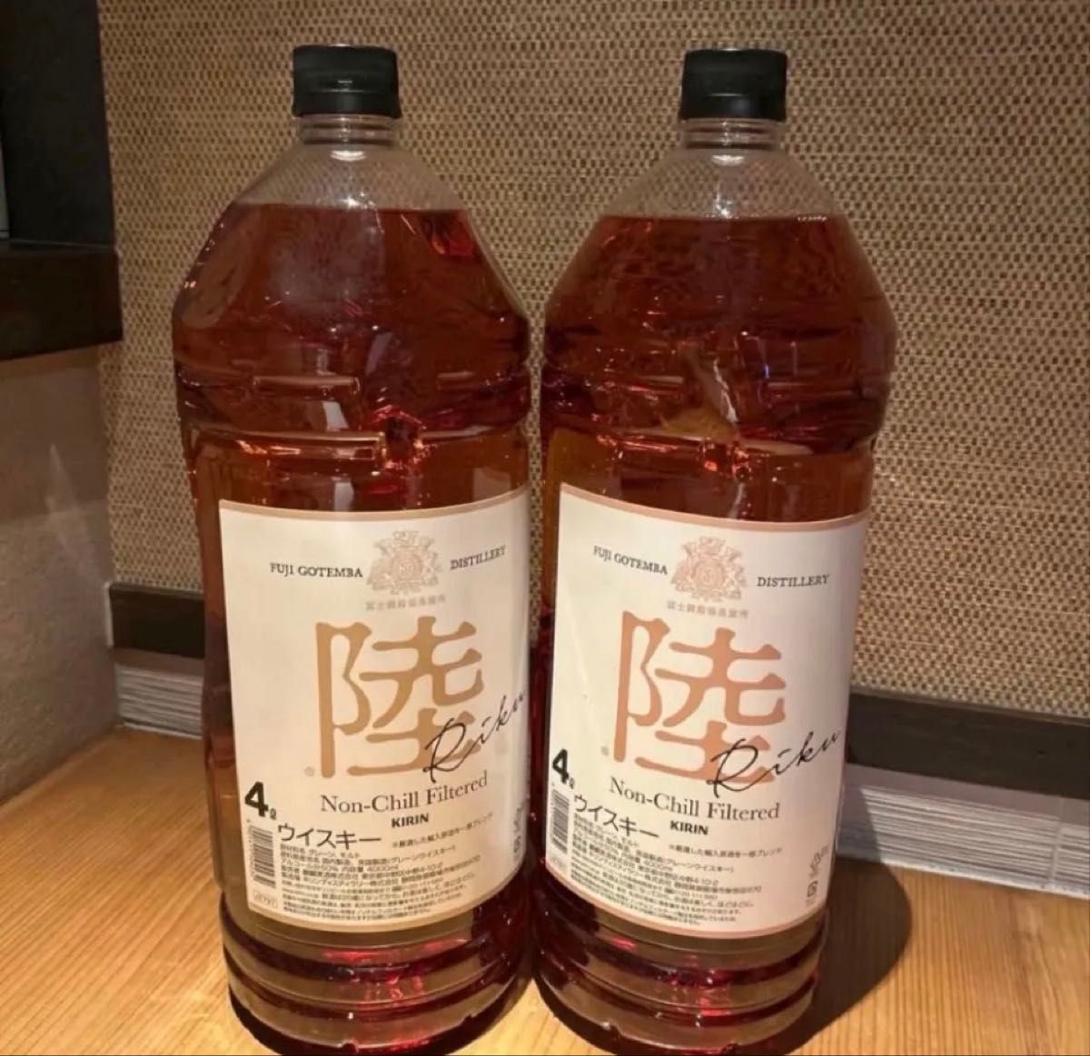 サントリー ウイスキー ホワイト 4L2本セット | Shop at JDirectItems