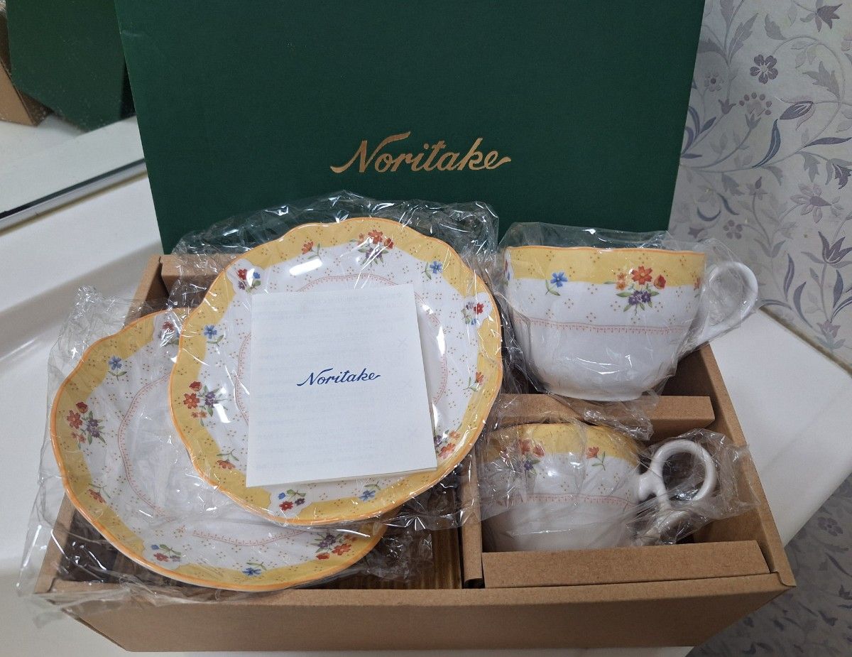 Noritake Crafton 8745 / 2 Morning song シリーズ カップ＆ソーサー