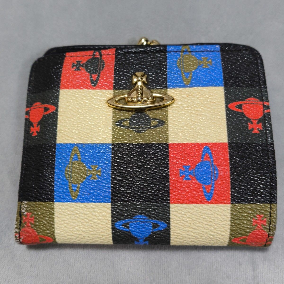 【良品】Vivienne 二つ折り財布 レオパード柄 キャンバス レザー 美品】Vivienne 二つ折り財布 レオパード柄 ミニ財布 キャンバス