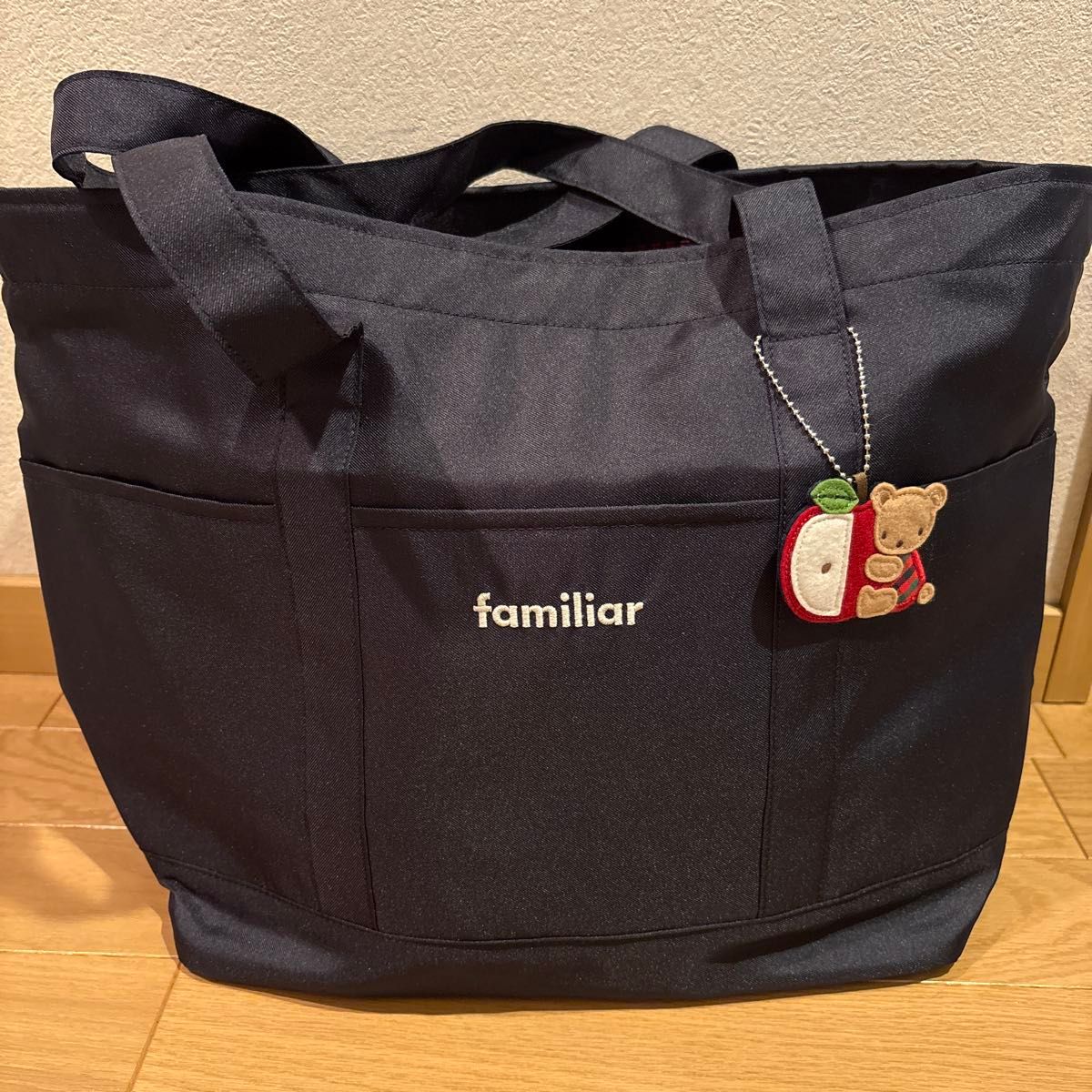 ファミリア familiar マザーズバッグ ネイビー(中は赤のチェック柄