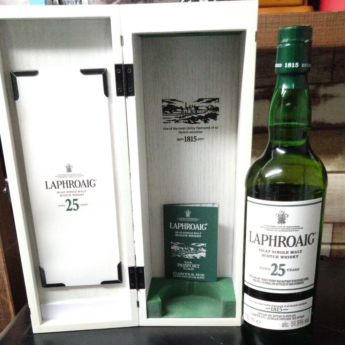 ラガヴーリン 16年 アイラ シングルモルト スコッチウイスキー 700ml