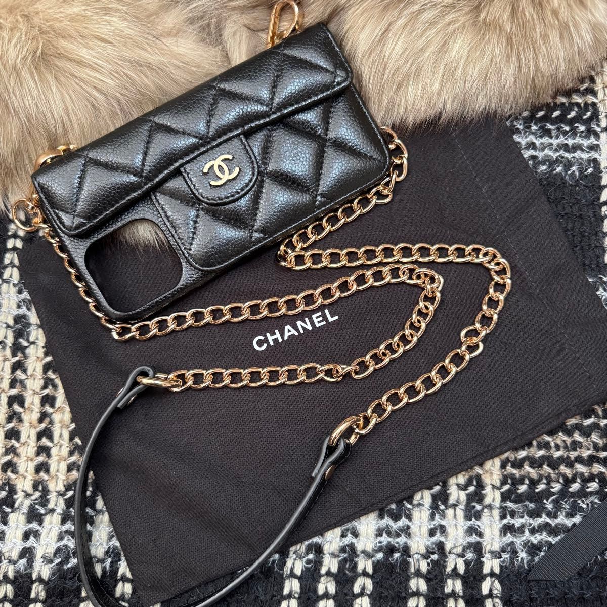 CHANEL シャネル キャビアスキン マトラッセ ココマーク iPhoneケース