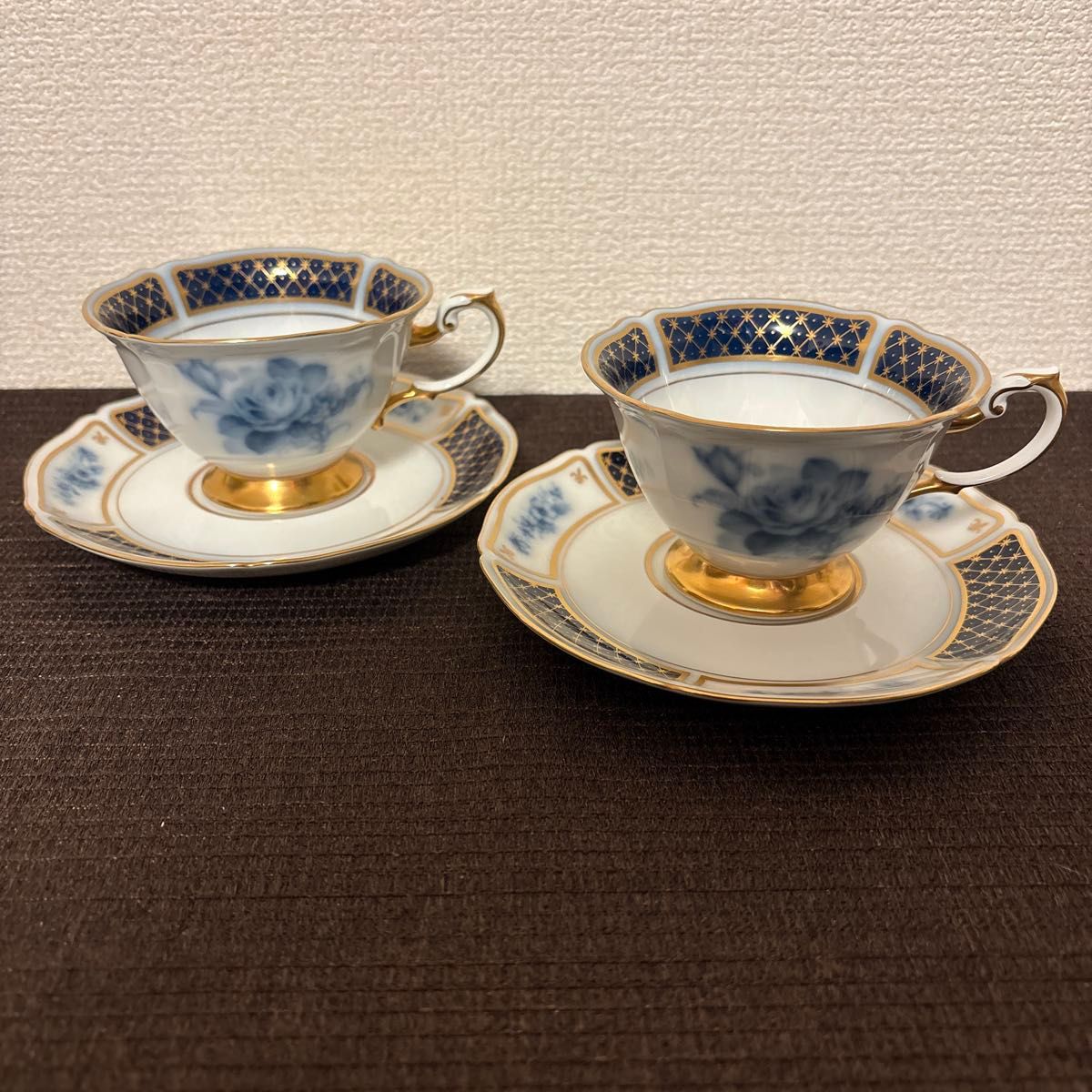 大倉陶園 瑠璃 金彩 梅 大皿 プレート LIMITED EDITION 限定品 大倉陶園 瑠璃 金彩 梅 大皿 プレート LIMITED EDITION 限定品