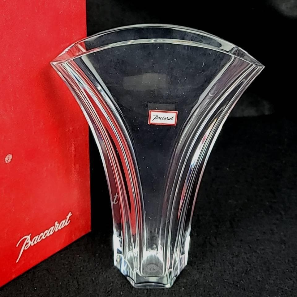 BACCRAT バカラ　フラワーベース シャルダンピオニー　クリア　専用箱有り 新品】バカラ フラワーベース 花瓶 シャルダンピオニー 一輪挿し 箱