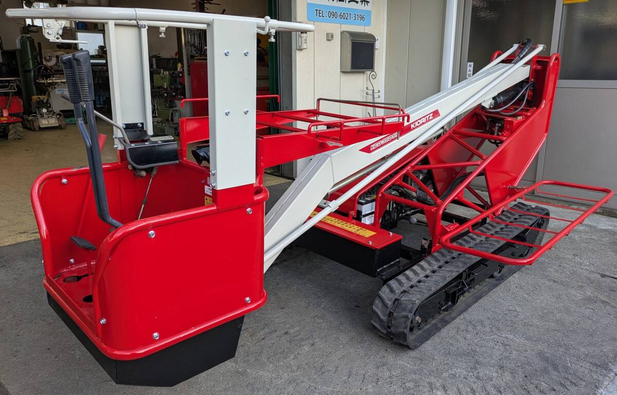 クローラー高所作業車