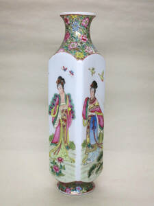 [大幸]　中国景徳鎮製　金粉彩色絵花鳥美人画四方式花瓶　花入　希少良品　古玩　唐物　中国美術　白磁
