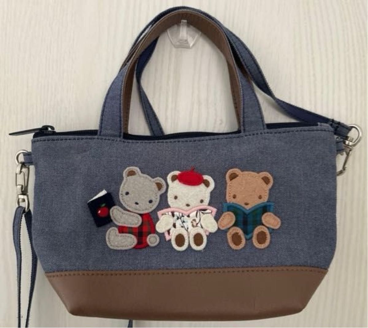 アドベンチャーワールド×ファミリア ショルダーバッグ | Shop at