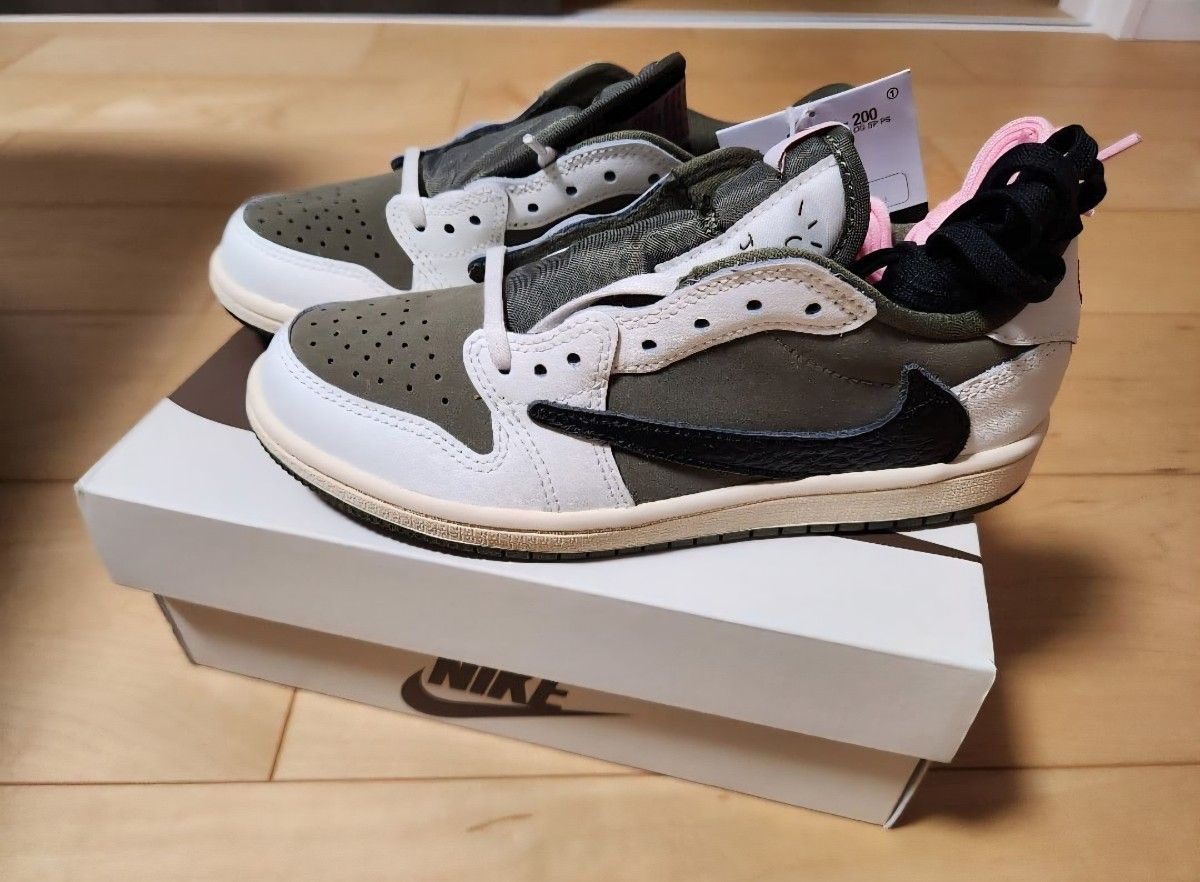 Travis Scott × Nike Air Jordan 1 Low OG SP 