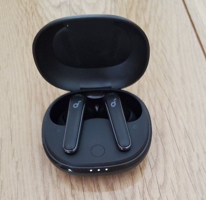 ジャンク品 Anker Soundcore Liberty4 イヤホン | Shop at