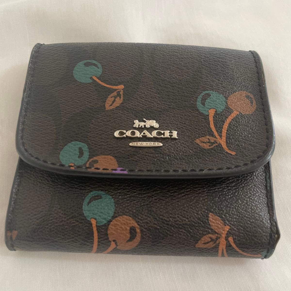 COACH コーチ 長財布 ブラック シグネチャー柄 フラップ式 | Shop at 