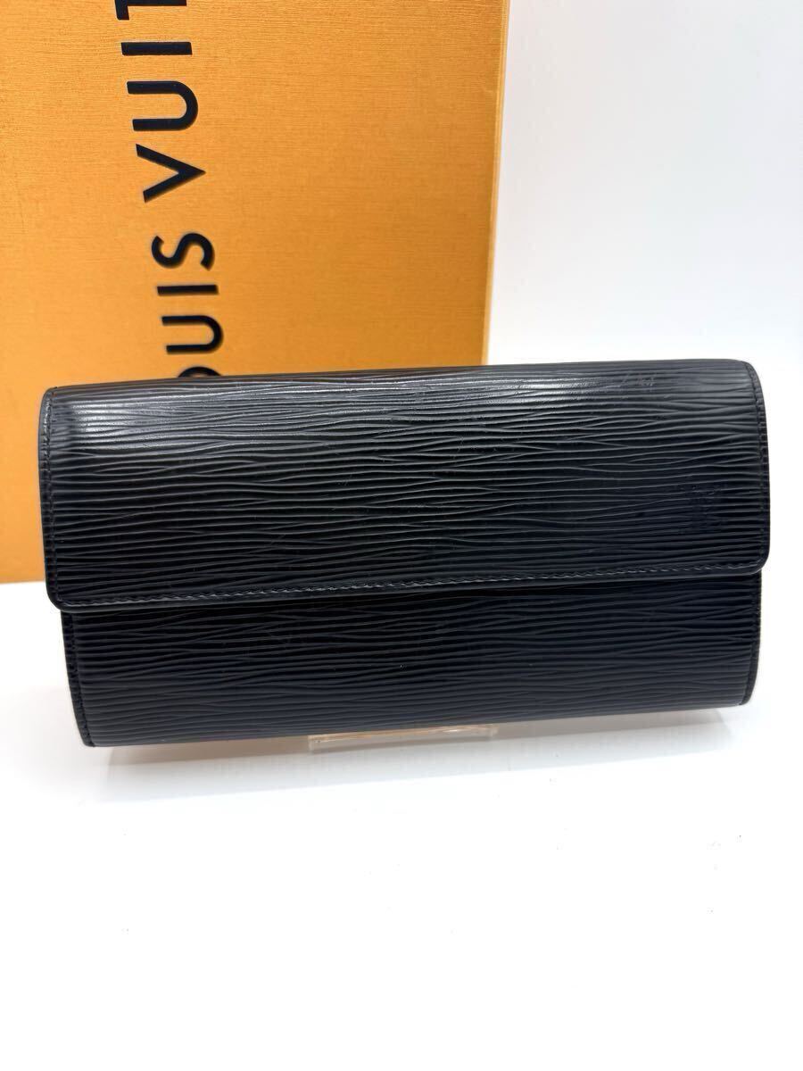 Louis Vuitton ルイヴィトエピ ブラック 二つ折り財布 札入れ 黒 LOUIS VUITTON 二つ折り財布 エピ ブラック レザー 札入れ ルイ