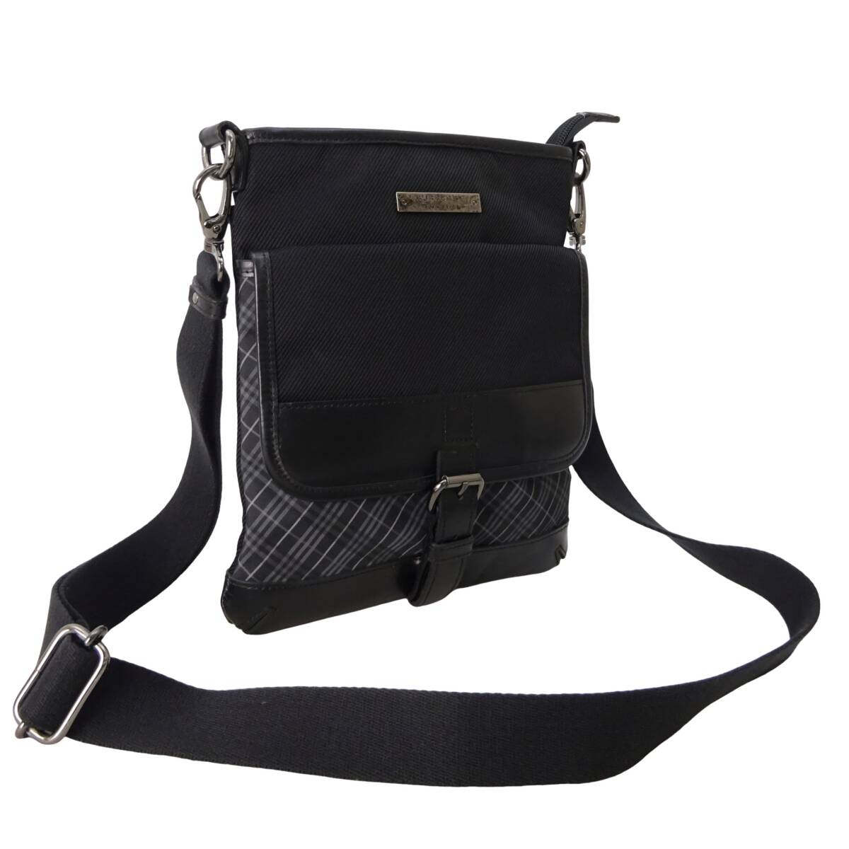 美品 バーバリー Burberry ノバチェック ボディバッグ 斜めがけ クロス