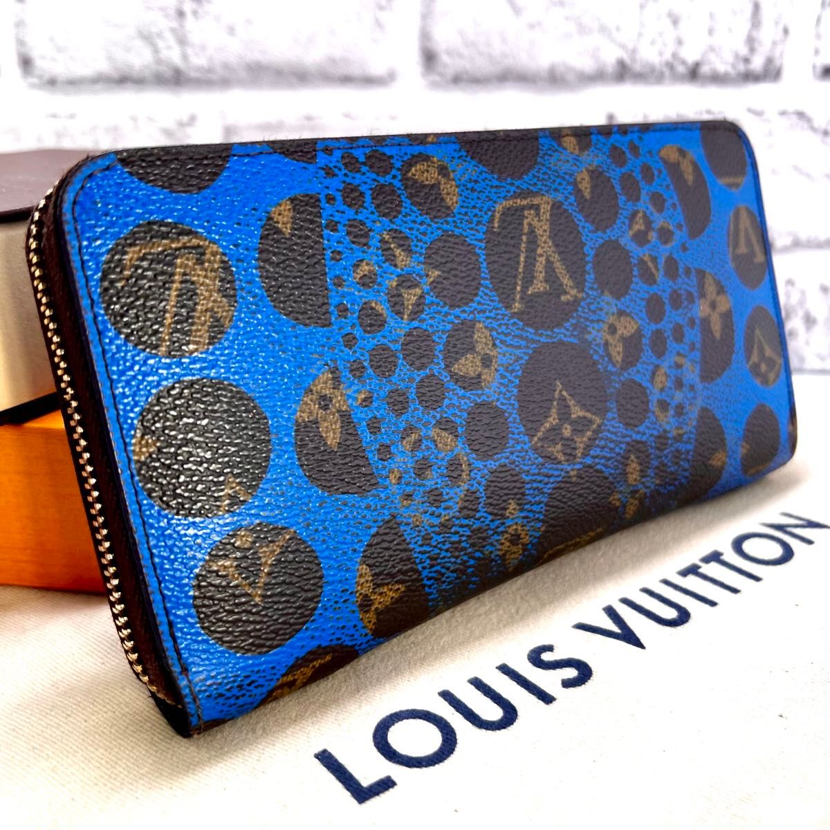 Louis Vuitton Yayoi Kusama